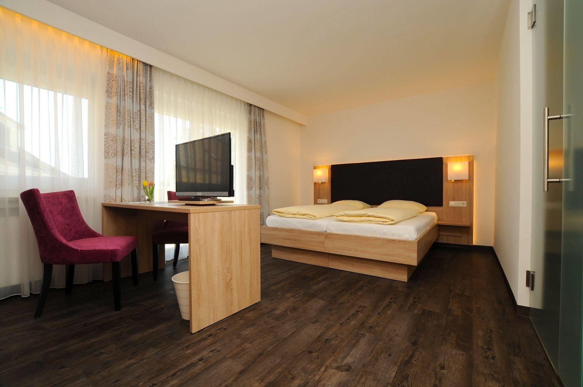 Hotel Ritter Tettnang Exteriör bild